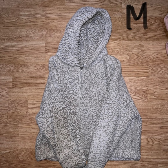 Furry Hoodie - Picture 1 of 1